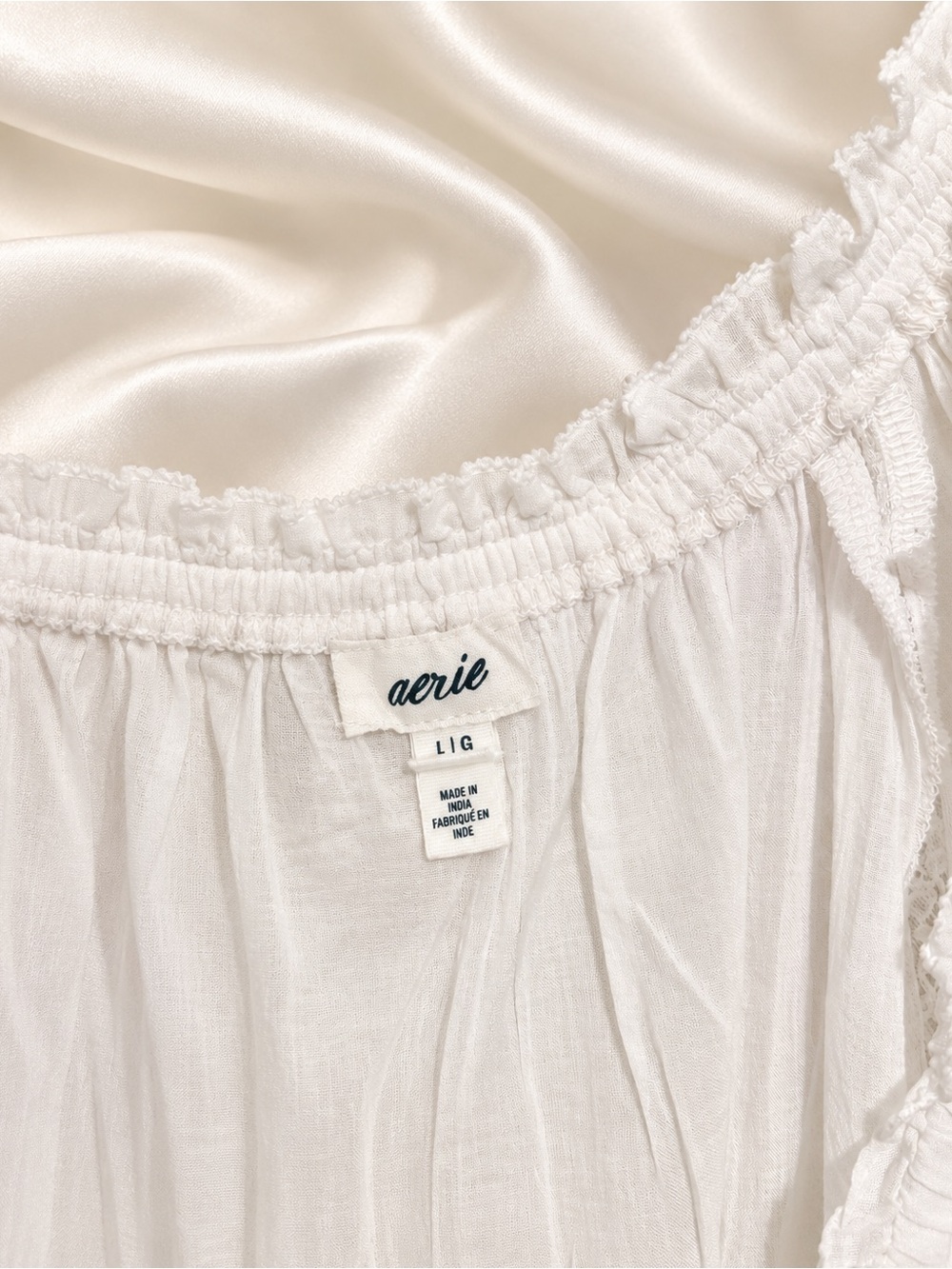Aerie White Lace Trim Button Front Peasant Blouse NWT Women’s L - Picture 3 of 5